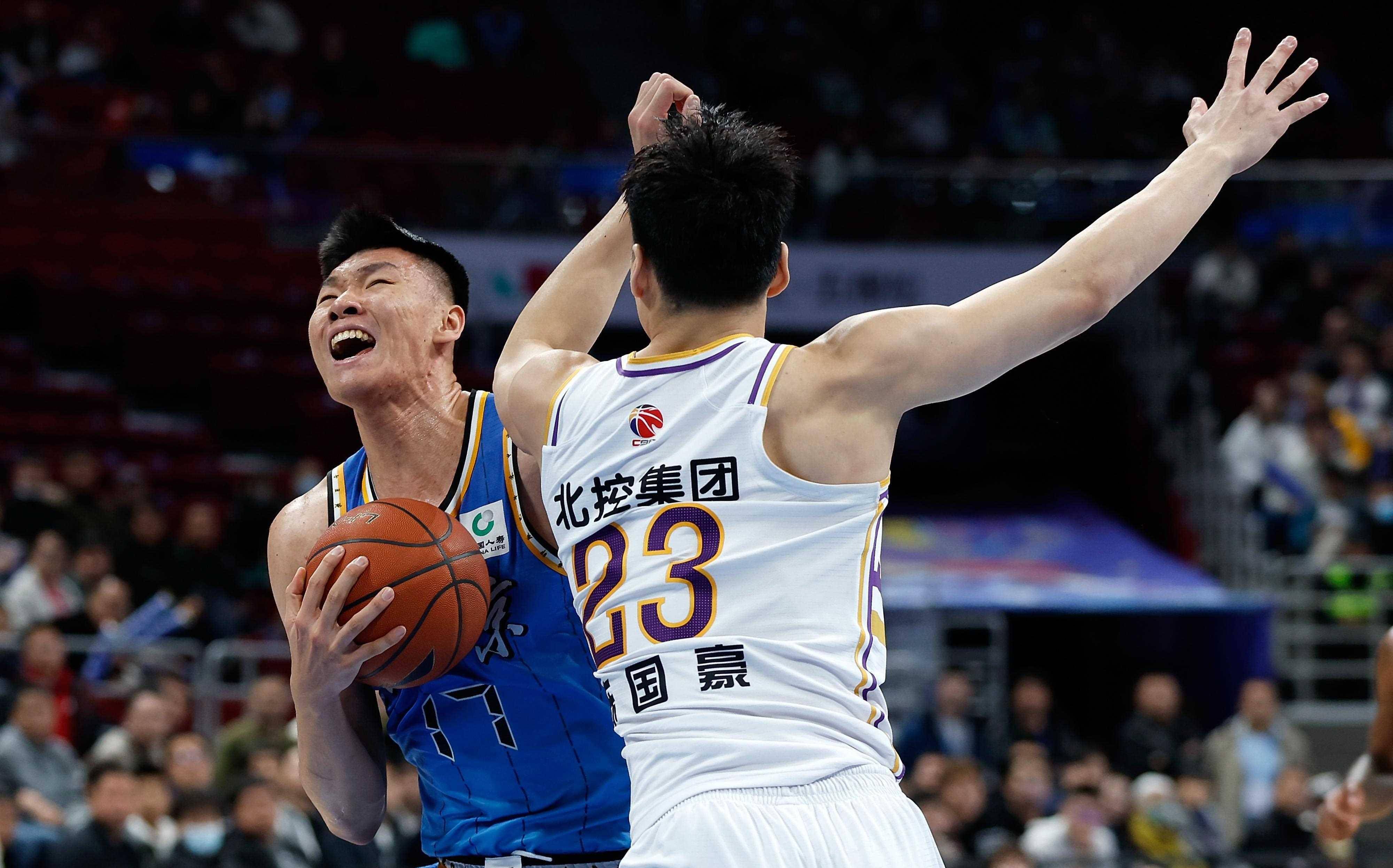 澳客体育中国官网-北京男篮对阵大连队，全队备战意志坚定(北京男篮对阵大连队,全队备战意志坚定不移)