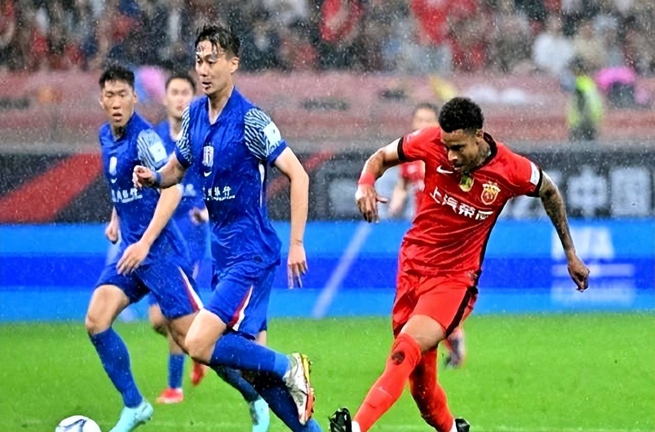 中甲联赛：广东三队保持不败，广州豹“让二追三”险胜